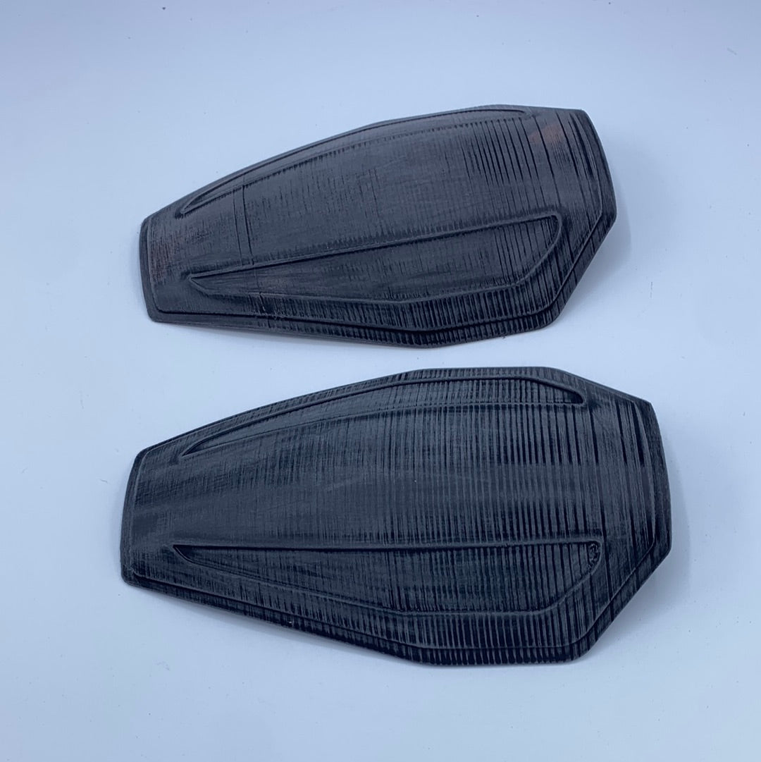Koska Reeves Beskar hip armor cosplay