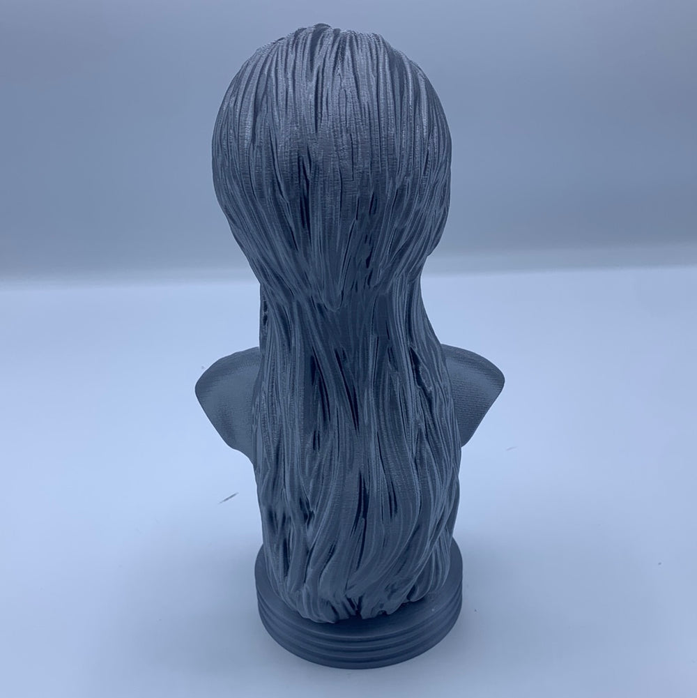 Elvira Statue