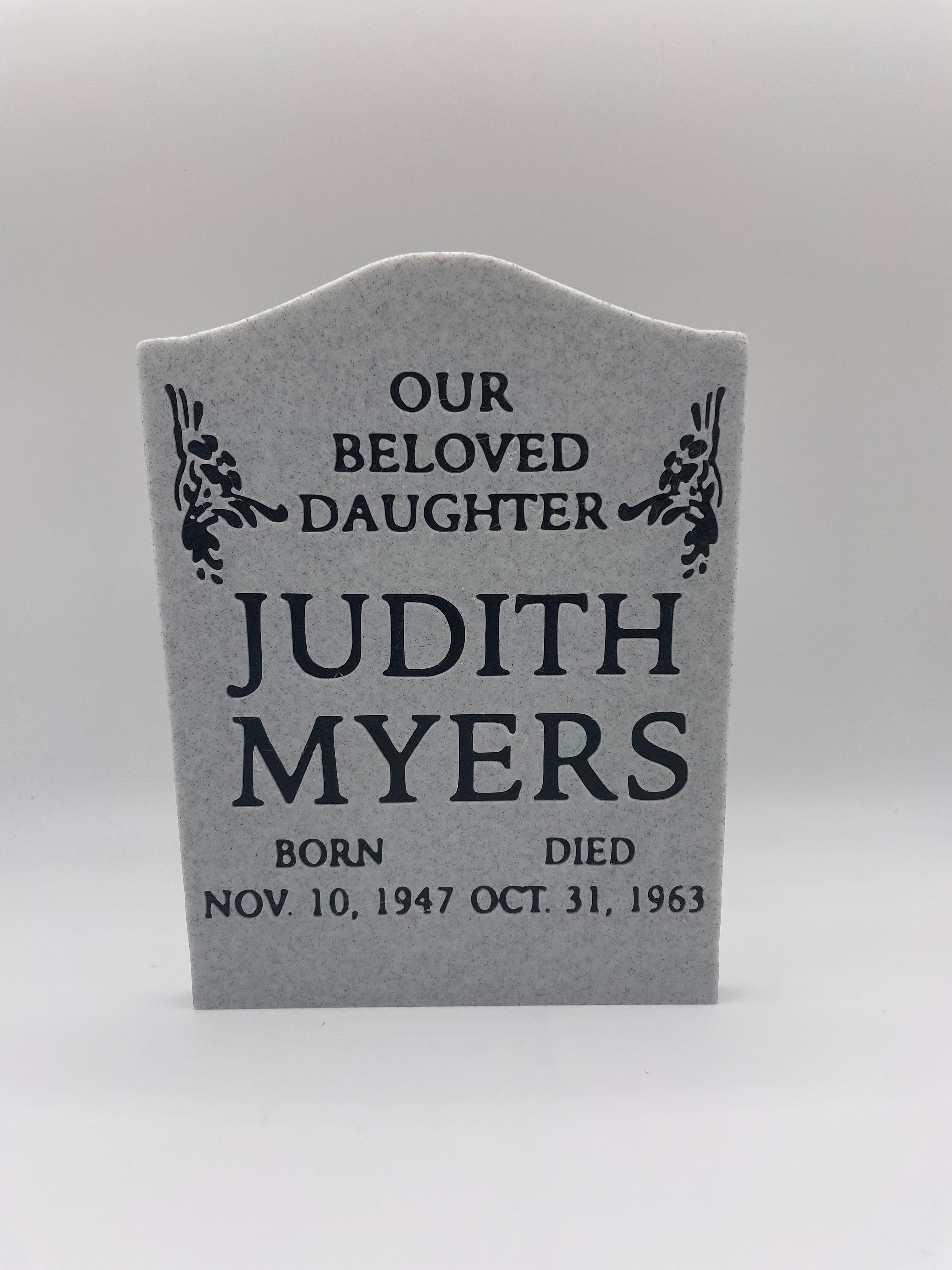 Halloween Judith sign