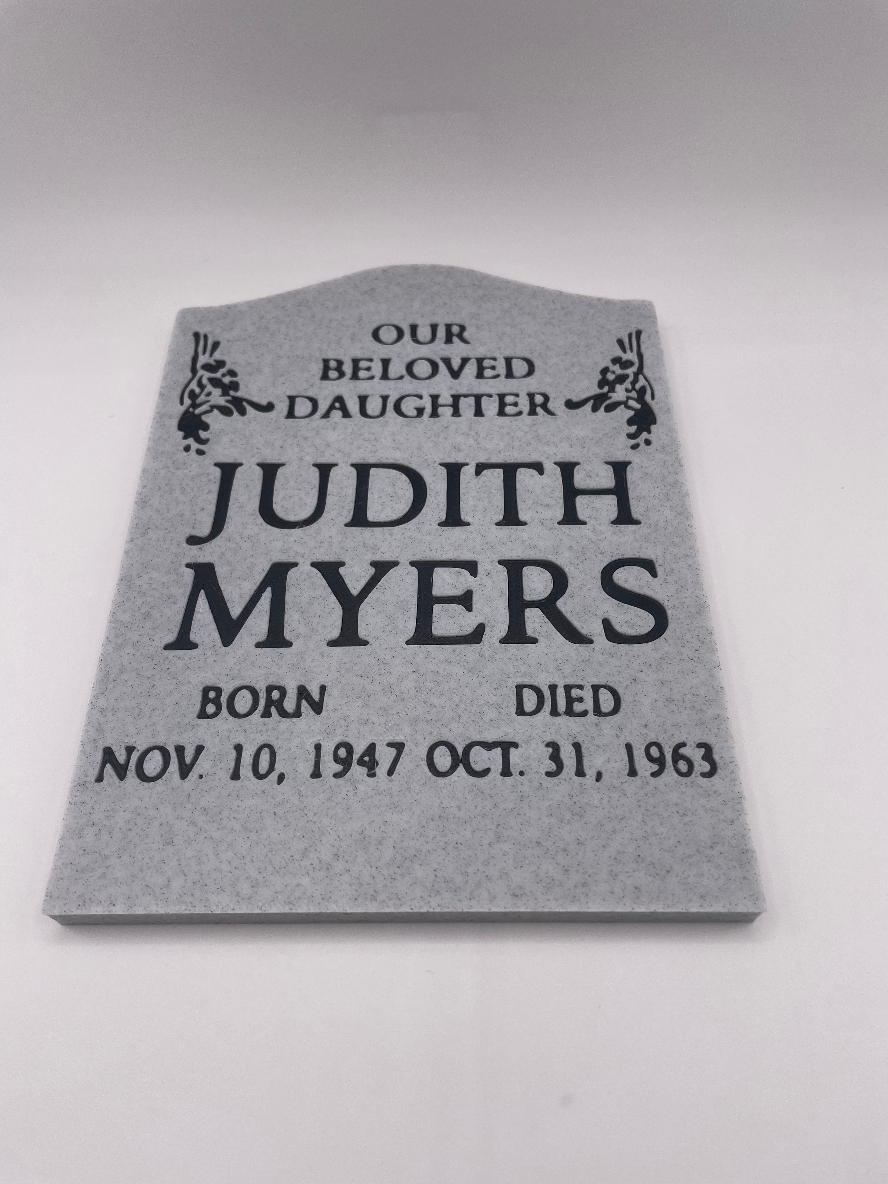 Halloween Judith sign