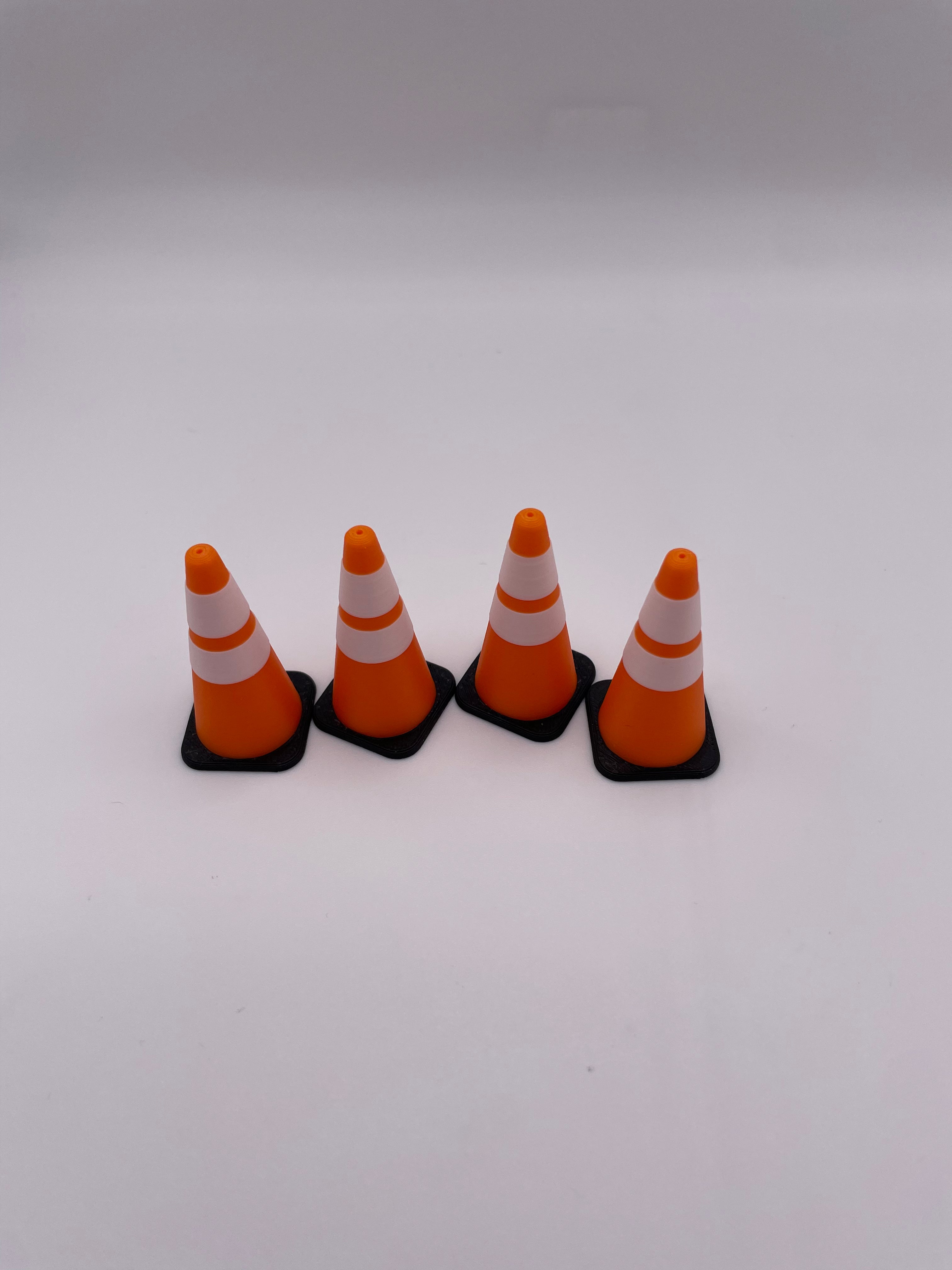 1/18 traffic cone diorama